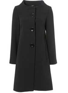 This A-line coat with rounded collar is quite similar to French coats from 600 AD.
